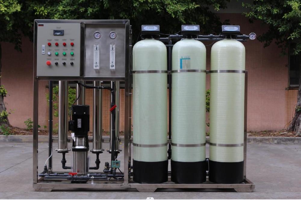 1T/H 反渗透纯水设备，昆明饮用纯净水设备